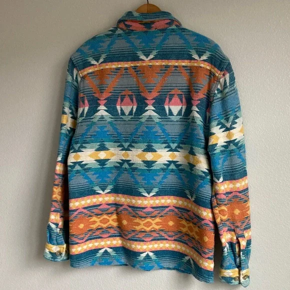 Urban Outfitters Men's Aztec Print Flannel Button Down Shirt Shacket Medium - Picture 3 of 9
